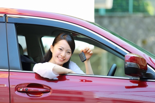 負担少なく燃費の良い車に乗り換える方法をイメージした画像