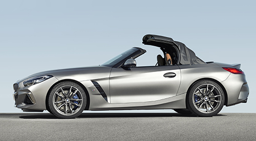 1位「BMW Z4」よりワイドなフォルムに進化。インパクトのある顔立ちに4