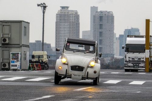 横転しないシトロエン2CVの秘密2