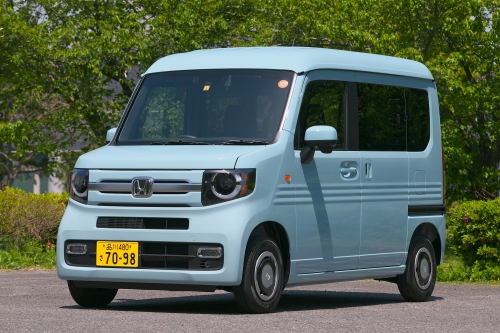 「ホンダN-VAN（未使用車率41.2％）」パーソナル仕様の＋スタイルファン2WD車が多い