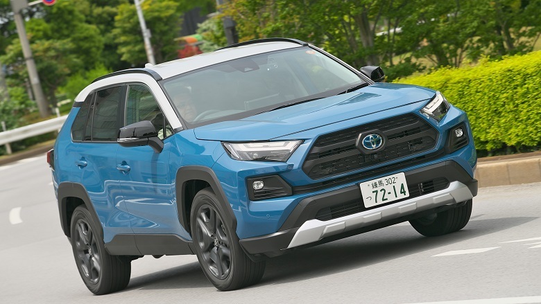 「トヨタRAV4ハイブリッド アドベンチャー」街乗りでの乗り味は見た目と大きく異なり非常にジェントル（萩原文博レポート）