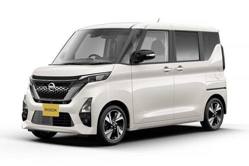 第4位 日産「 ルークス」 スライドドアを開けた際の開口部はかなり広い！