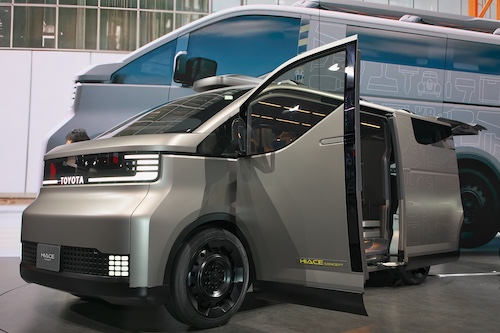 EI9A0101 | オートナビガイド JMS2025 トヨタ