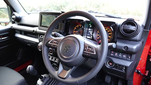 ジムニーvsジムニーノマド_202511