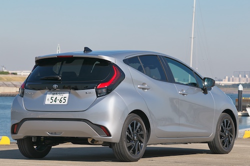 B87X0062 | オートナビガイド 2512オートナビガイド トヨタアクアMCモデル試乗記