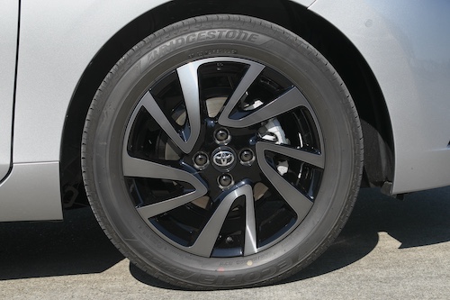 B87X0083 | オートナビガイド 2512オートナビガイド トヨタアクアMCモデル試乗記