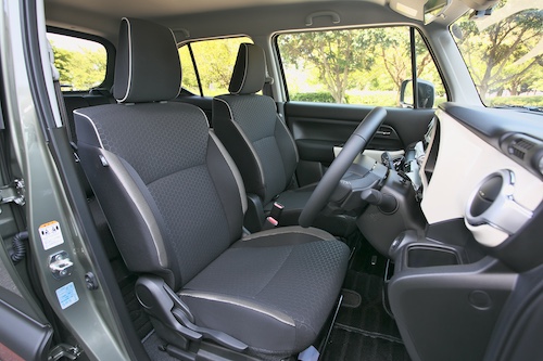 スズキクロスビー・登場時_2601